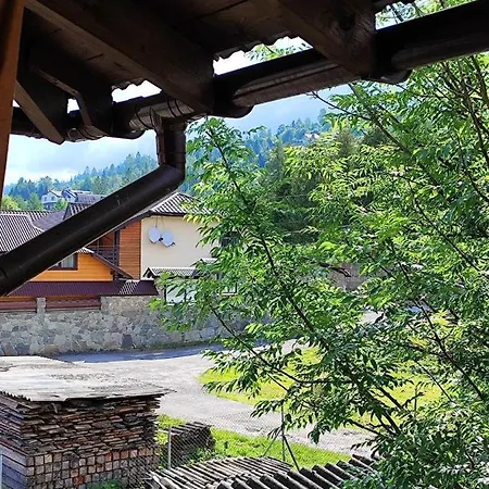 карпатський куточок * Slavske